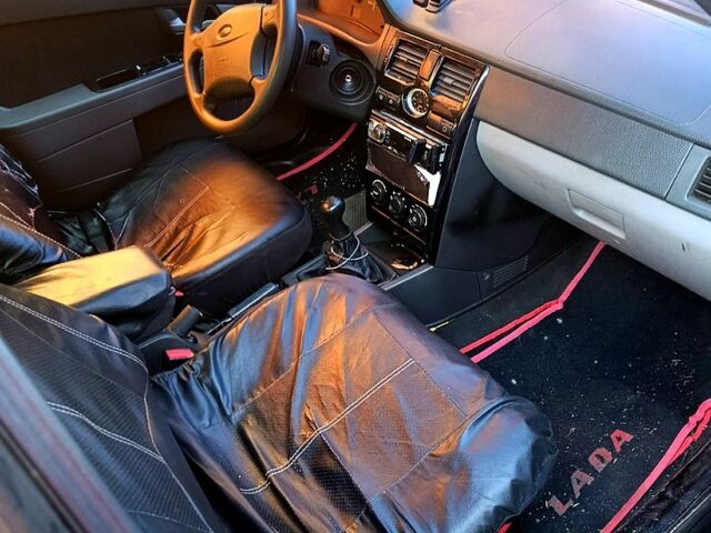 Чорний ВАЗ Priora, об'ємом двигуна 1.6 л та пробігом 224 тис. км за 1520 $, фото 8 на Automoto.ua