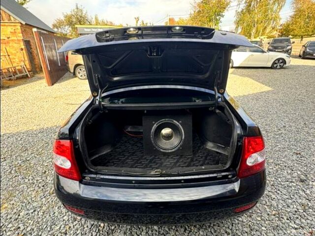 Черный ВАЗ Priora, объемом двигателя 1.6 л и пробегом 165 тыс. км за 1400 $, фото 9 на Automoto.ua