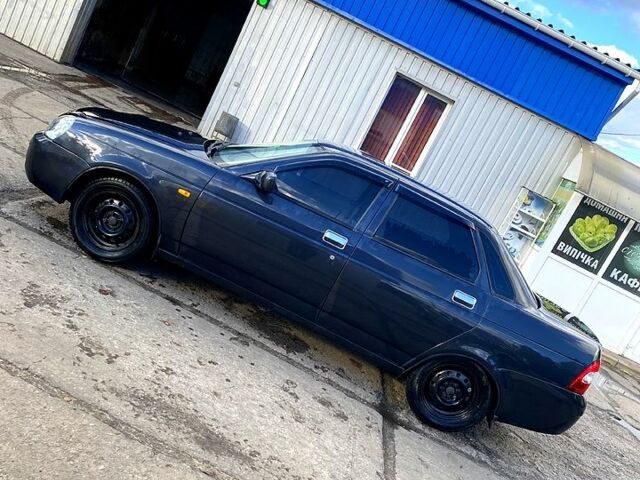 Чорний ВАЗ Priora, об'ємом двигуна 1.6 л та пробігом 265 тис. км за 2500 $, фото 4 на Automoto.ua