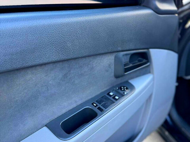 Черный ВАЗ Priora, объемом двигателя 1.6 л и пробегом 165 тыс. км за 2100 $, фото 7 на Automoto.ua