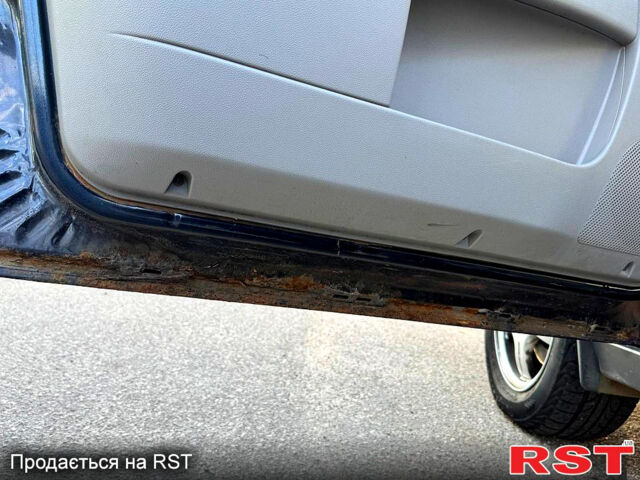 Черный ВАЗ Priora, объемом двигателя 1.6 л и пробегом 165 тыс. км за 2100 $, фото 9 на Automoto.ua