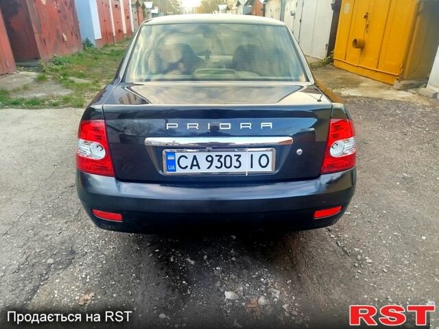 Черный ВАЗ Priora, объемом двигателя 1.6 л и пробегом 142 тыс. км за 2450 $, фото 4 на Automoto.ua
