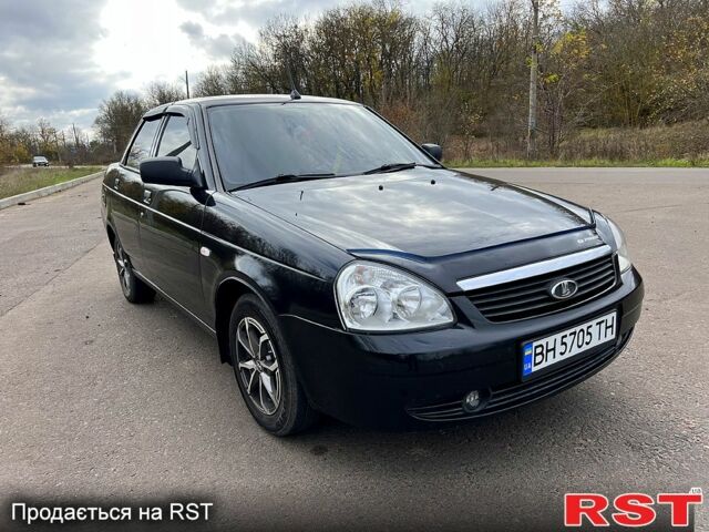 Черный ВАЗ Priora, объемом двигателя 1.6 л и пробегом 105 тыс. км за 4000 $, фото 2 на Automoto.ua