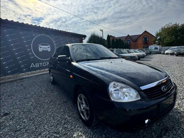 Черный ВАЗ Priora, объемом двигателя 1.6 л и пробегом 165 тыс. км за 1400 $, фото 4 на Automoto.ua