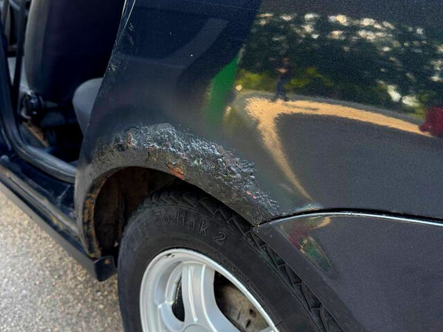 Черный ВАЗ Priora, объемом двигателя 1.6 л и пробегом 165 тыс. км за 2100 $, фото 6 на Automoto.ua