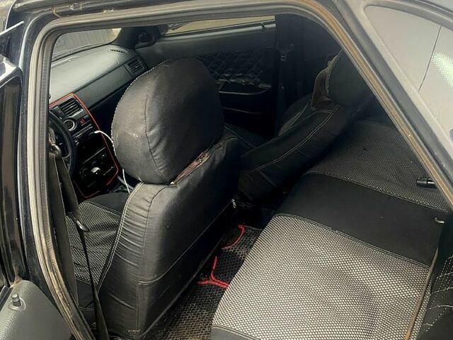 Чорний ВАЗ Priora, об'ємом двигуна 1.6 л та пробігом 0 тис. км за 2500 $, фото 3 на Automoto.ua