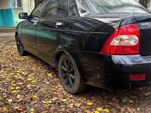 Черный ВАЗ Priora, объемом двигателя 1.6 л и пробегом 232 тыс. км за 1900 $, фото 3 на Automoto.ua