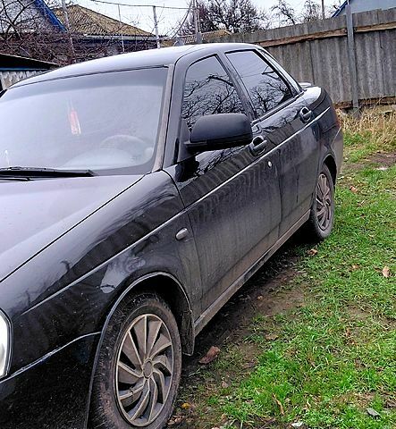 Черный ВАЗ Priora, объемом двигателя 1.6 л и пробегом 300 тыс. км за 3000 $, фото 4 на Automoto.ua