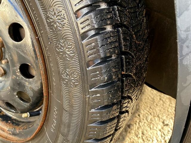 Чорний ВАЗ Priora, об'ємом двигуна 1.6 л та пробігом 265 тис. км за 2500 $, фото 9 на Automoto.ua