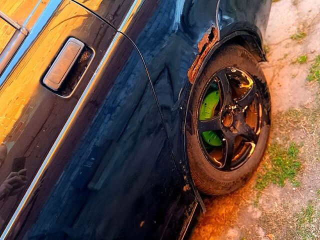 Чорний ВАЗ Priora, об'ємом двигуна 1.6 л та пробігом 224 тис. км за 1520 $, фото 3 на Automoto.ua