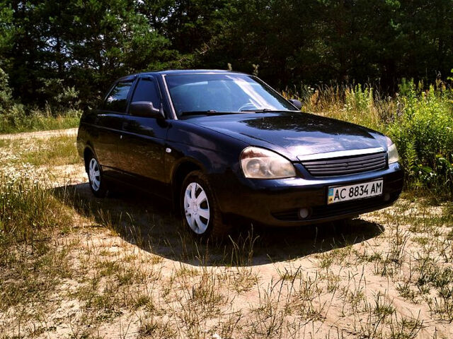 Чорний ВАЗ Priora, об'ємом двигуна 1.6 л та пробігом 173 тис. км за 1700 $, фото 3 на Automoto.ua