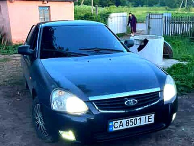 Черный ВАЗ Priora, объемом двигателя 1.6 л и пробегом 216 тыс. км за 2200 $, фото 2 на Automoto.ua