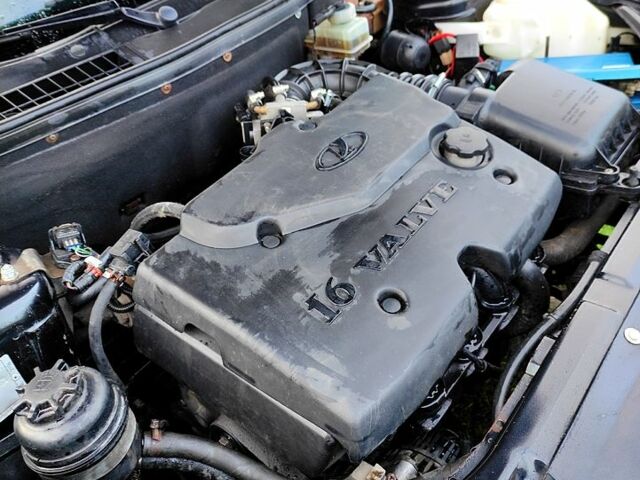 Черный ВАЗ Priora, объемом двигателя 1.6 л и пробегом 170 тыс. км за 2300 $, фото 7 на Automoto.ua