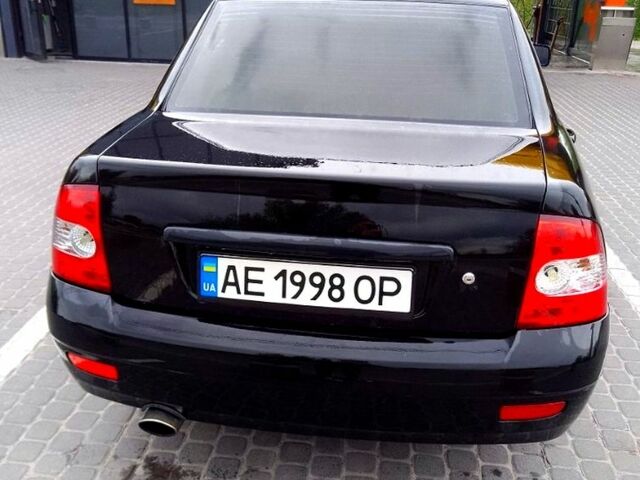 Черный ВАЗ Priora, объемом двигателя 1.6 л и пробегом 235 тыс. км за 2200 $, фото 1 на Automoto.ua