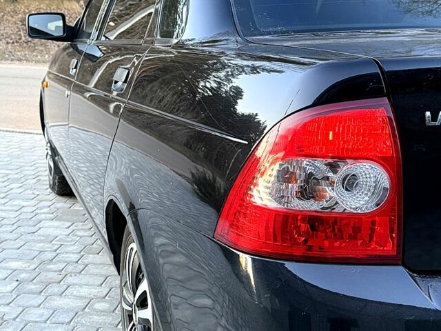 Черный ВАЗ Priora, объемом двигателя 1.6 л и пробегом 131 тыс. км за 3450 $, фото 4 на Automoto.ua