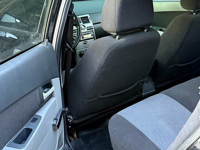 Черный ВАЗ Priora, объемом двигателя 1.6 л и пробегом 131 тыс. км за 3450 $, фото 10 на Automoto.ua