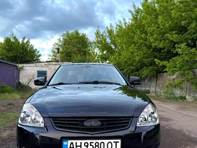 Черный ВАЗ Priora, объемом двигателя 1.6 л и пробегом 165 тыс. км за 2800 $, фото 1 на Automoto.ua