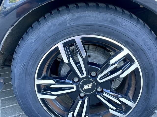 Черный ВАЗ Priora, объемом двигателя 1.6 л и пробегом 0 тыс. км за 2200 $, фото 11 на Automoto.ua