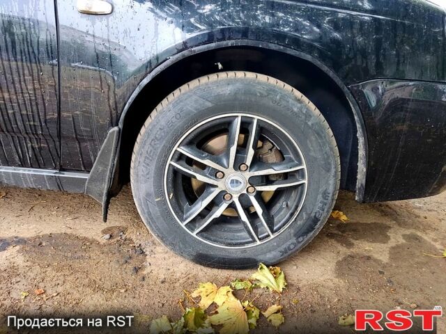 Черный ВАЗ Priora, объемом двигателя 1.6 л и пробегом 170 тыс. км за 3200 $, фото 5 на Automoto.ua