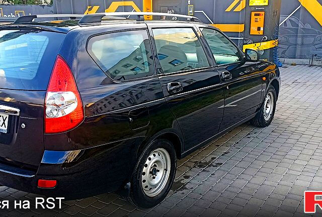 Черный ВАЗ Priora, объемом двигателя 1.6 л и пробегом 170 тыс. км за 3300 $, фото 4 на Automoto.ua