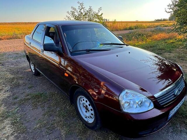 Червоний ВАЗ Priora, об'ємом двигуна 1.6 л та пробігом 300 тис. км за 1200 $, фото 2 на Automoto.ua