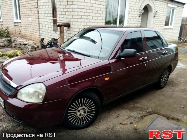 Красный ВАЗ Priora, объемом двигателя 1.6 л и пробегом 60 тыс. км за 3100 $, фото 5 на Automoto.ua