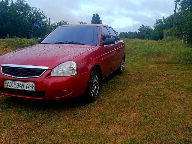 Красный ВАЗ Priora, объемом двигателя 1.6 л и пробегом 162 тыс. км за 2800 $, фото 3 на Automoto.ua