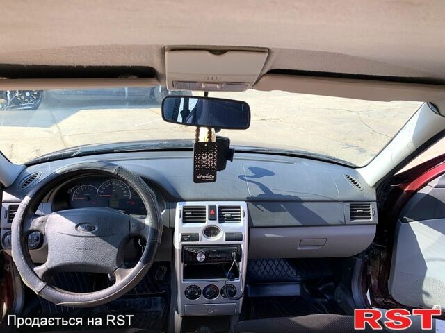 Красный ВАЗ Priora, объемом двигателя 1.6 л и пробегом 222 тыс. км за 2650 $, фото 12 на Automoto.ua