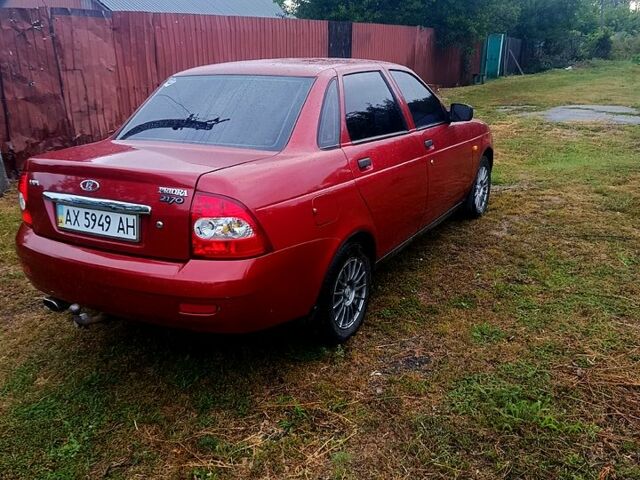 Красный ВАЗ Priora, объемом двигателя 1.6 л и пробегом 162 тыс. км за 2800 $, фото 4 на Automoto.ua