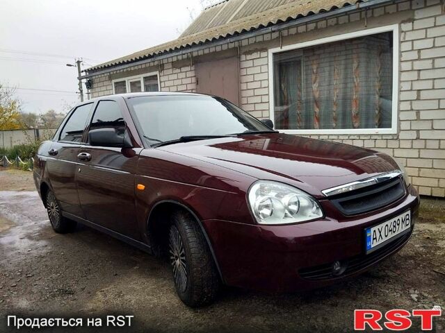Красный ВАЗ Priora, объемом двигателя 1.6 л и пробегом 60 тыс. км за 3100 $, фото 3 на Automoto.ua