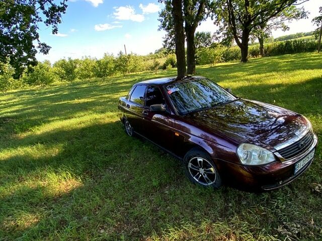 Червоний ВАЗ Priora, об'ємом двигуна 1.6 л та пробігом 242 тис. км за 2600 $, фото 4 на Automoto.ua
