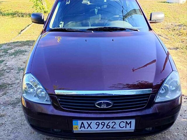 Красный ВАЗ Priora, объемом двигателя 1.6 л и пробегом 158 тыс. км за 2900 $, фото 1 на Automoto.ua