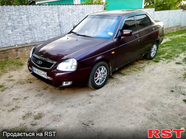 Красный ВАЗ Priora, объемом двигателя 1.6 л и пробегом 78 тыс. км за 3300 $, фото 4 на Automoto.ua