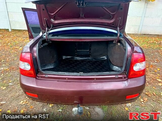 Червоний ВАЗ Priora, об'ємом двигуна 1.6 л та пробігом 171 тис. км за 4000 $, фото 3 на Automoto.ua