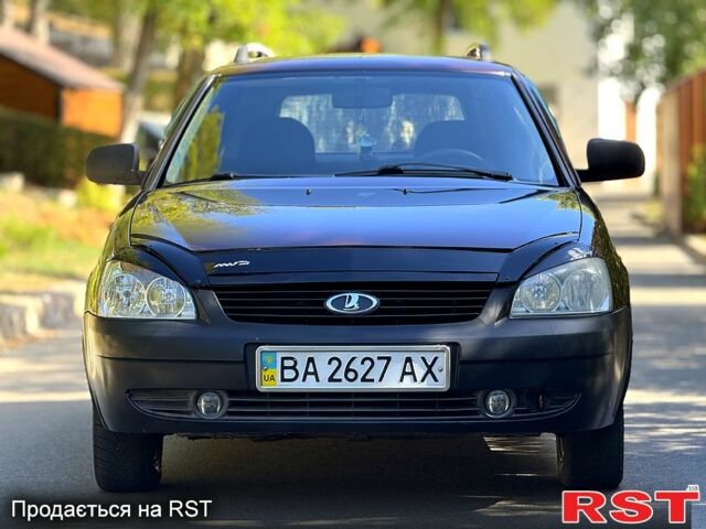 Красный ВАЗ Priora, объемом двигателя 1.6 л и пробегом 260 тыс. км за 2250 $, фото 1 на Automoto.ua