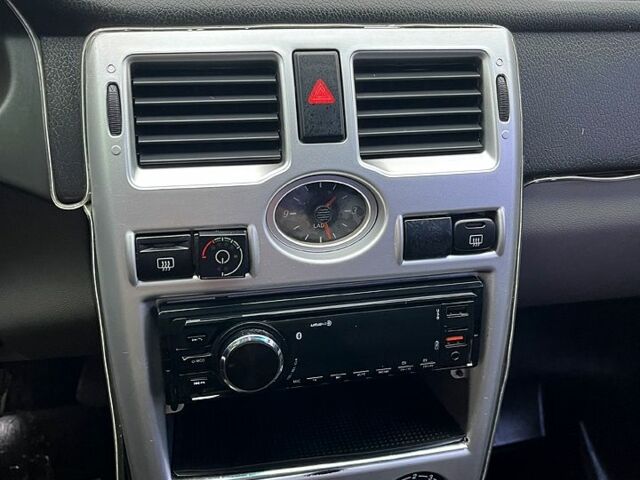 ВАЗ Priora, объемом двигателя 1.6 л и пробегом 235 тыс. км за 2500 $, фото 7 на Automoto.ua