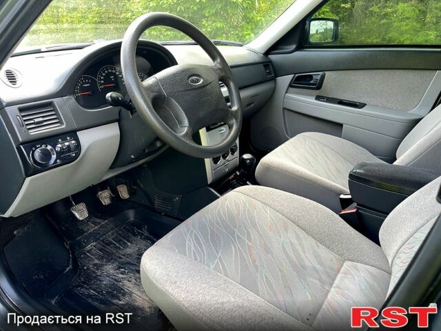 ВАЗ Priora, объемом двигателя 1.6 л и пробегом 150 тыс. км за 2500 $, фото 6 на Automoto.ua