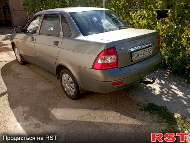 ВАЗ Priora, объемом двигателя 1.6 л и пробегом 221 тыс. км за 2200 $, фото 2 на Automoto.ua