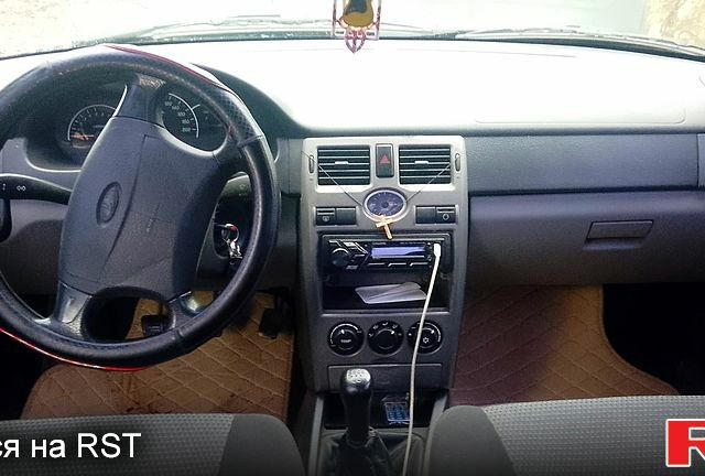ВАЗ Priora, объемом двигателя 1.6 л и пробегом 121 тыс. км за 3000 $, фото 4 на Automoto.ua