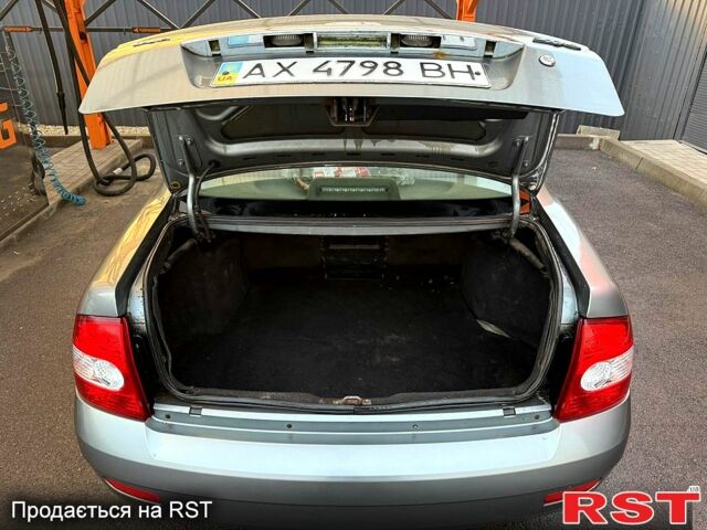 ВАЗ Priora, объемом двигателя 1.6 л и пробегом 200 тыс. км за 2350 $, фото 8 на Automoto.ua