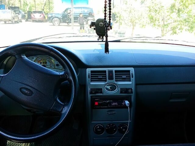 ВАЗ Priora, объемом двигателя 1.6 л и пробегом 317 тыс. км за 3200 $, фото 2 на Automoto.ua
