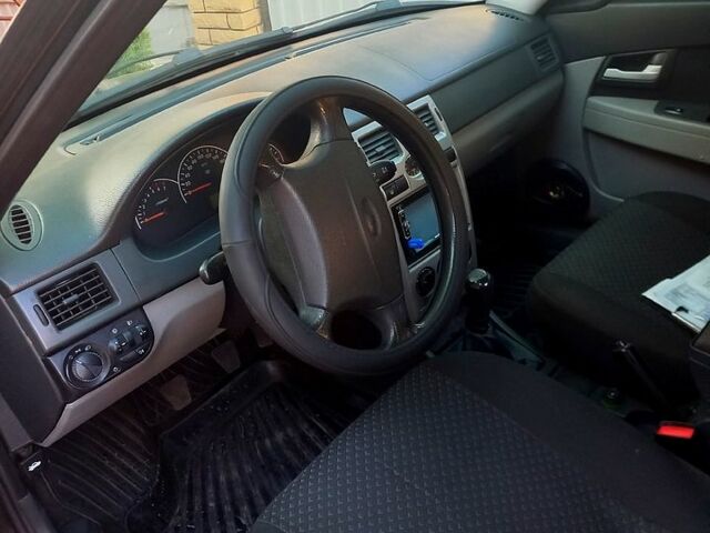 ВАЗ Priora, объемом двигателя 1.6 л и пробегом 127 тыс. км за 3100 $, фото 4 на Automoto.ua