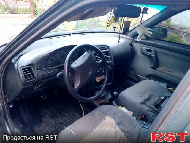 ВАЗ Priora, объемом двигателя 1.6 л и пробегом 200 тыс. км за 1600 $, фото 3 на Automoto.ua