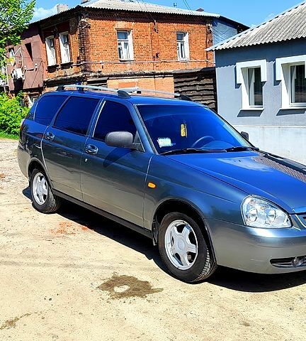 ВАЗ Priora, объемом двигателя 16 л и пробегом 105 тыс. км за 2900 $, фото 1 на Automoto.ua