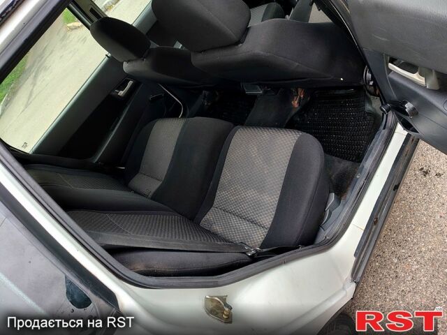 ВАЗ Priora, об'ємом двигуна 1.6 л та пробігом 320 тис. км за 2500 $, фото 4 на Automoto.ua