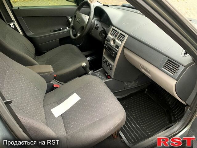 ВАЗ Priora, объемом двигателя 1.6 л и пробегом 292 тыс. км за 2500 $, фото 3 на Automoto.ua
