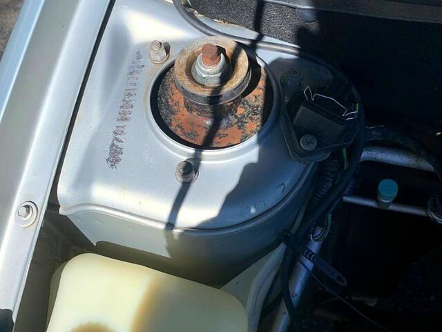 Серый ВАЗ Priora, объемом двигателя 1.6 л и пробегом 130 тыс. км за 1900 $, фото 8 на Automoto.ua