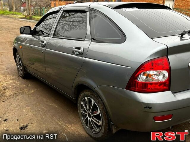 Серый ВАЗ Priora, объемом двигателя 1.6 л и пробегом 116 тыс. км за 3300 $, фото 2 на Automoto.ua