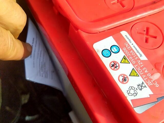 Серый ВАЗ Priora, объемом двигателя 1.6 л и пробегом 150 тыс. км за 2700 $, фото 12 на Automoto.ua