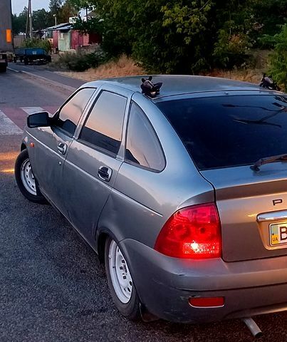 Серый ВАЗ Priora, объемом двигателя 1.6 л и пробегом 234 тыс. км за 1600 $, фото 3 на Automoto.ua